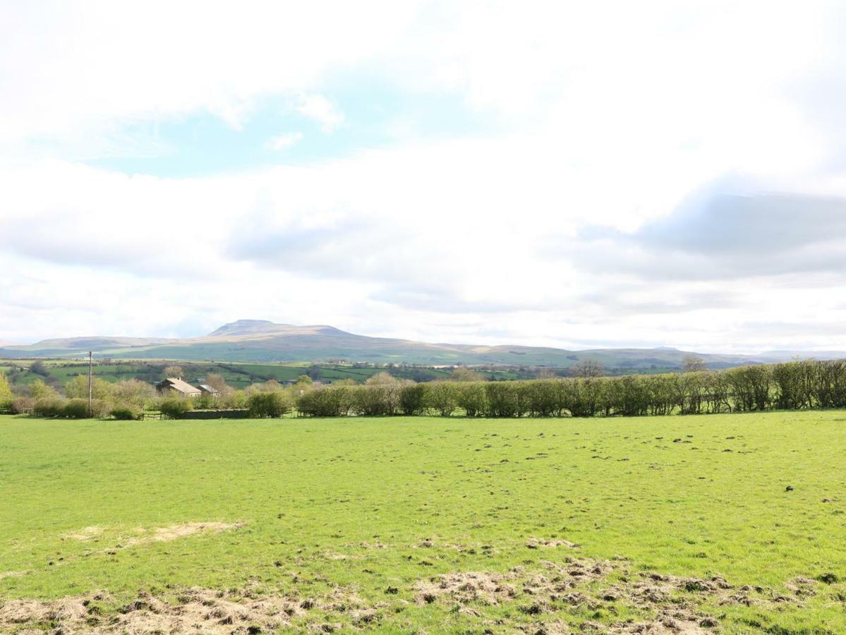Mill Dam Farm Cottage Bentham Bagian luar foto